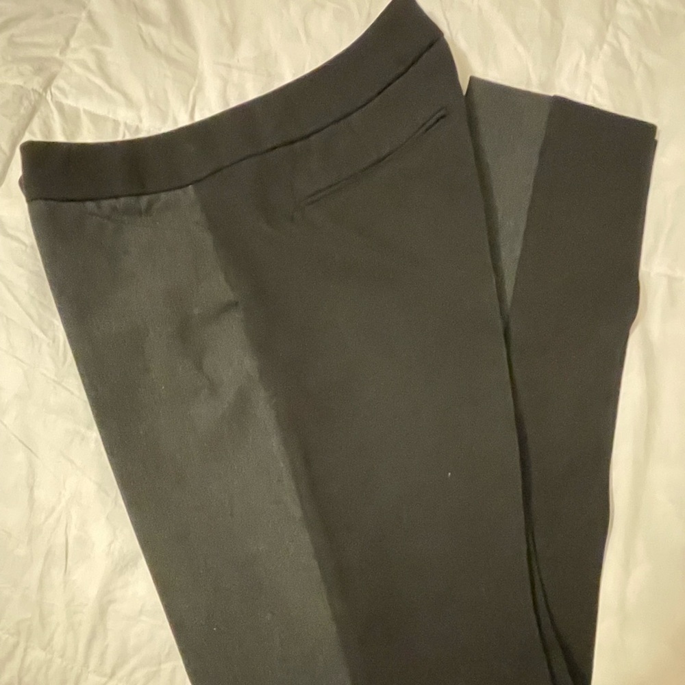 Like new two-tone Crosby straight leg pants- size 6 - Picture 4 of 8